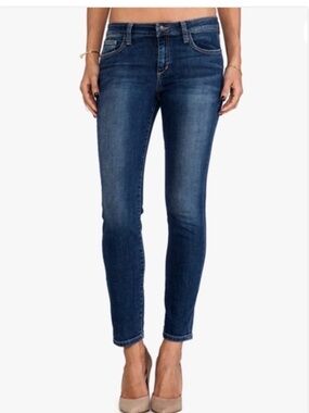 Joe's Skinny Ankle Flawless Jeans Size 25 NWT.